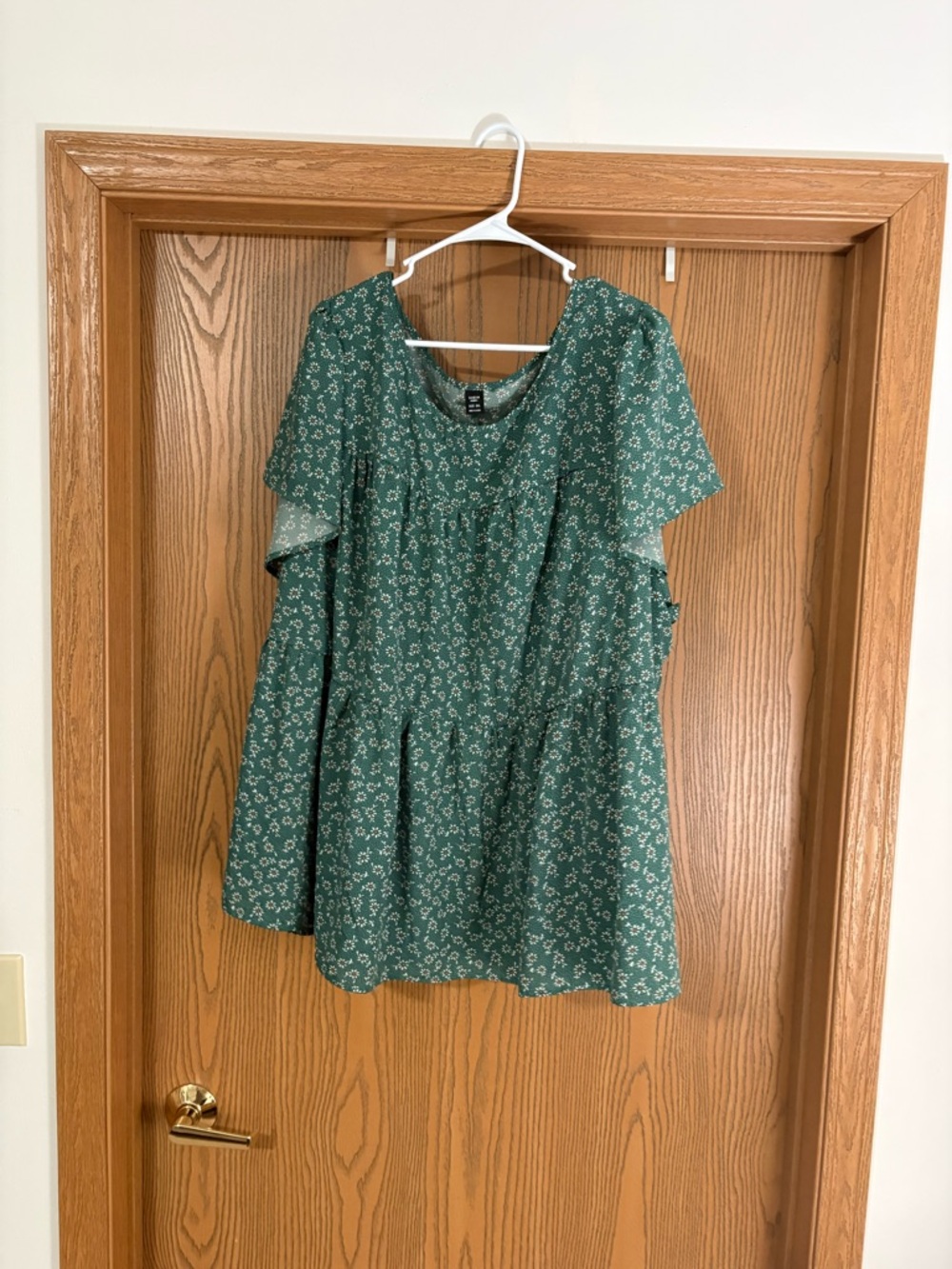 Plus-Size Ruffle Sleeve Blouse - Picture 3 of 7